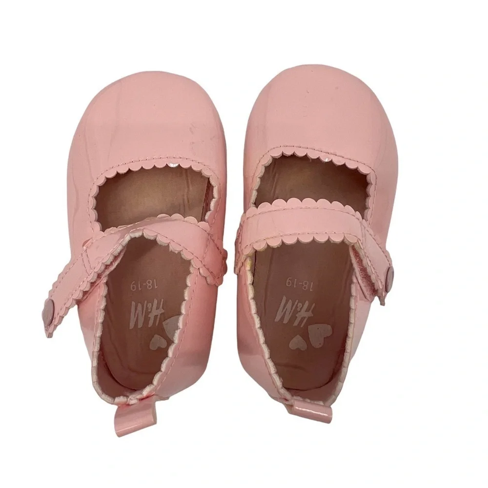 H&M Pink Patent Scalloped Edge Hook And Loop Mary Janes Size 2 Toddler Girl's